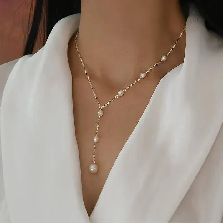 Vintage Pendant Pearl Necklace