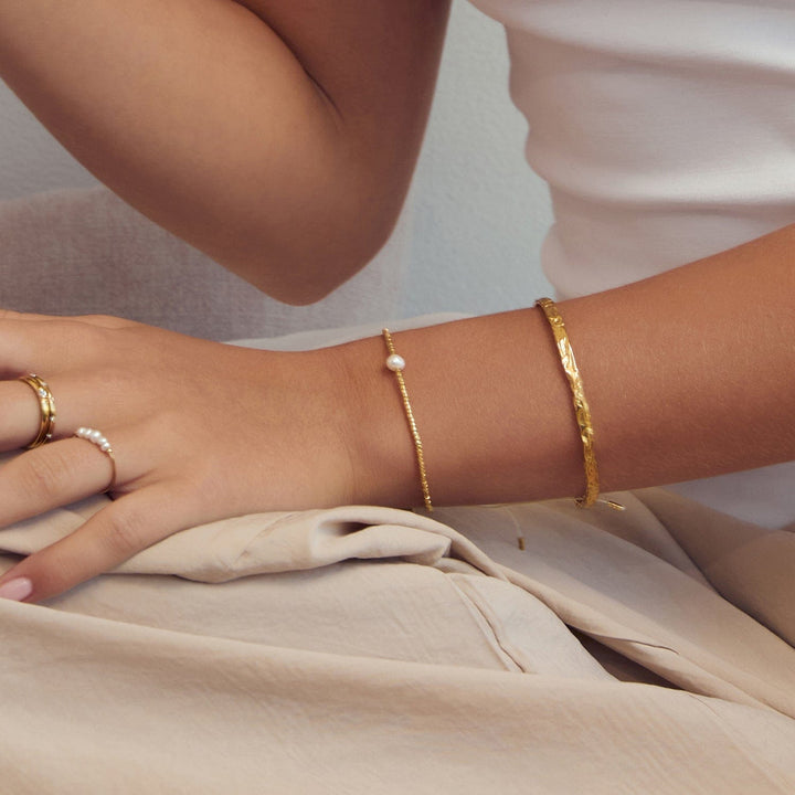 River Gold and Pearl Bracelet