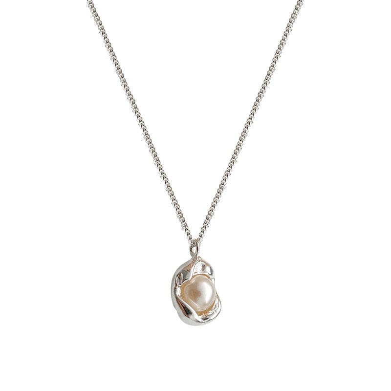 Retro Geometric Pearl Necklace